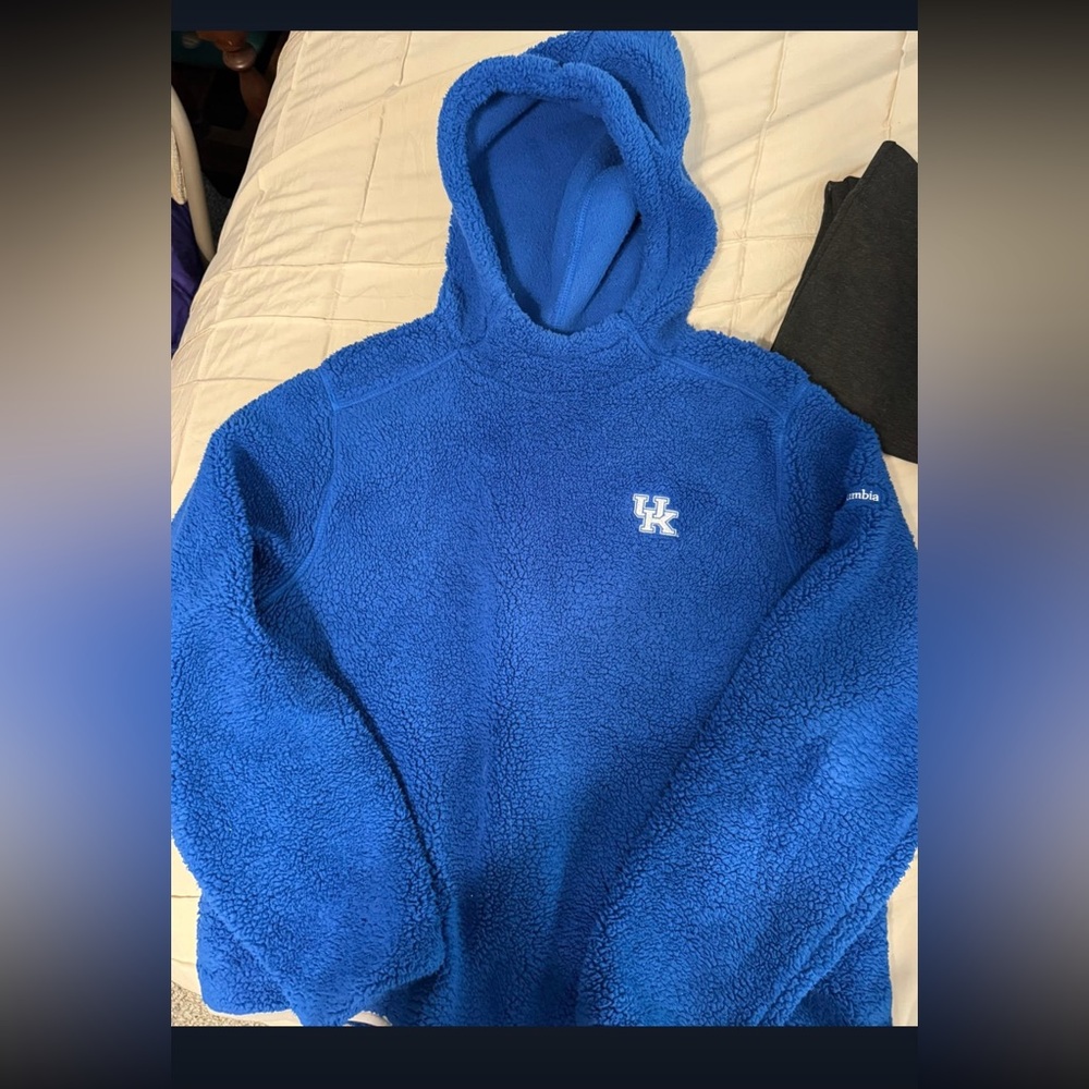Columbia Blue Hooded Sweater